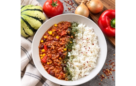 Chili con carne z papryczkami jalapeño