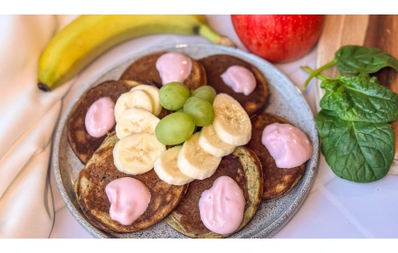 Placki bananowe ze szpinakiem