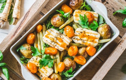 Pieczone warzywa z halloumi